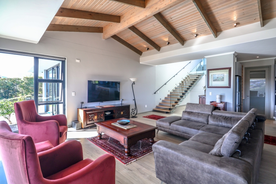 4 Bedroom Property for Sale in Brackenridge Western Cape